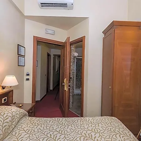 Solis 3* Roma