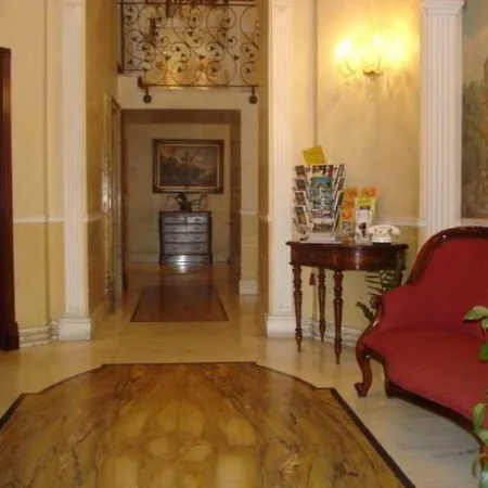 Solis Hotel 3*